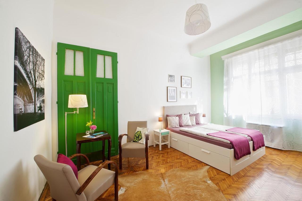 Green Door Family Apartment Budapest Exterior photo