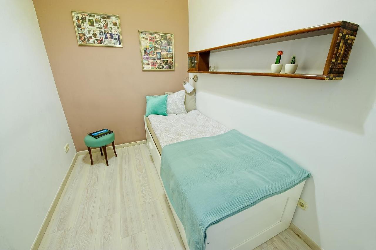 Green Door Family Apartment Budapest Exterior photo