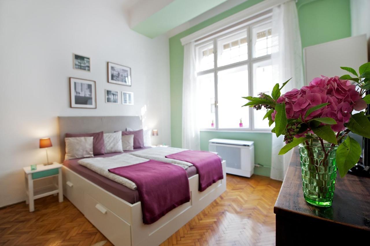 Green Door Family Apartment Budapest Exterior photo
